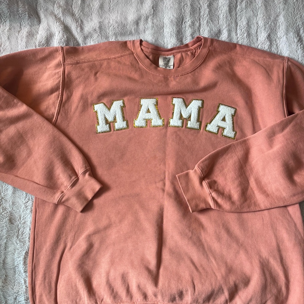 Salmon colored “Mama” sweatshirt size XL